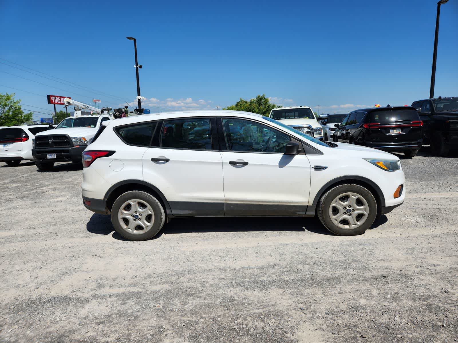 Thumbnail: 2017 Ford Escape - 6