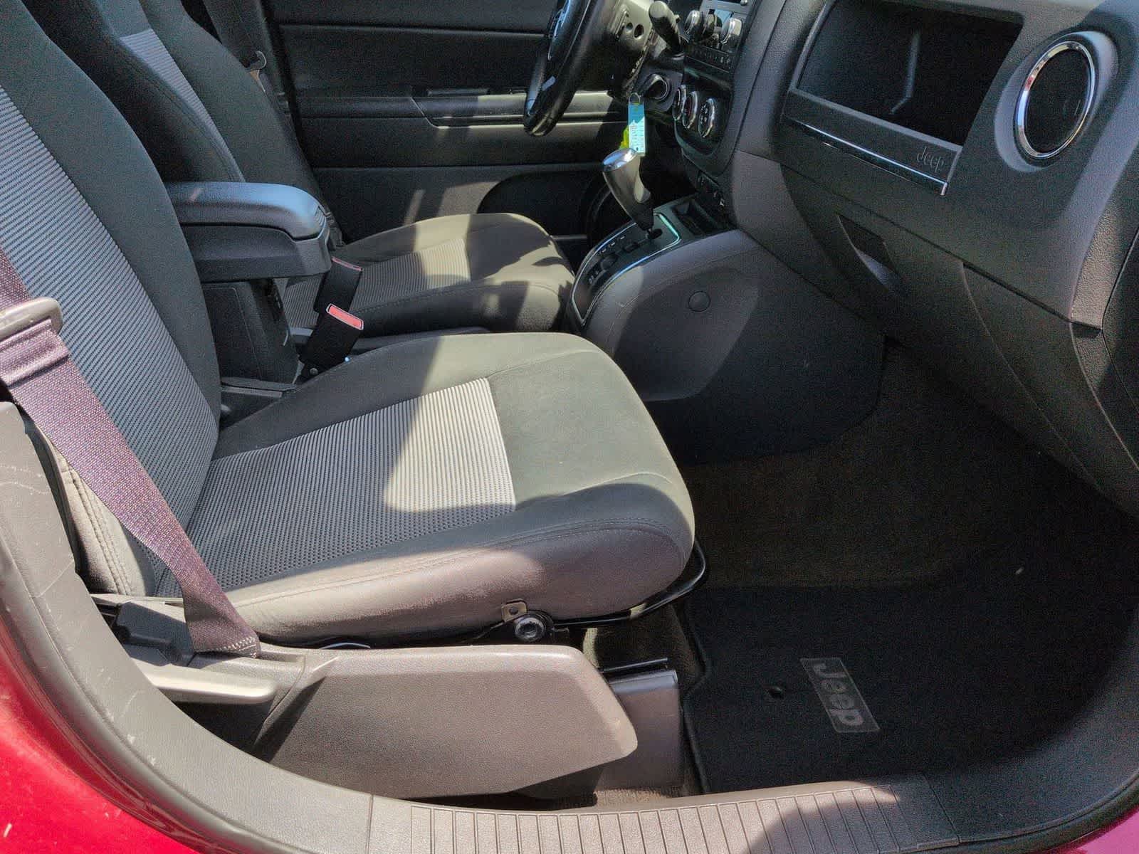 Thumbnail: 2013 Jeep Compass - 18