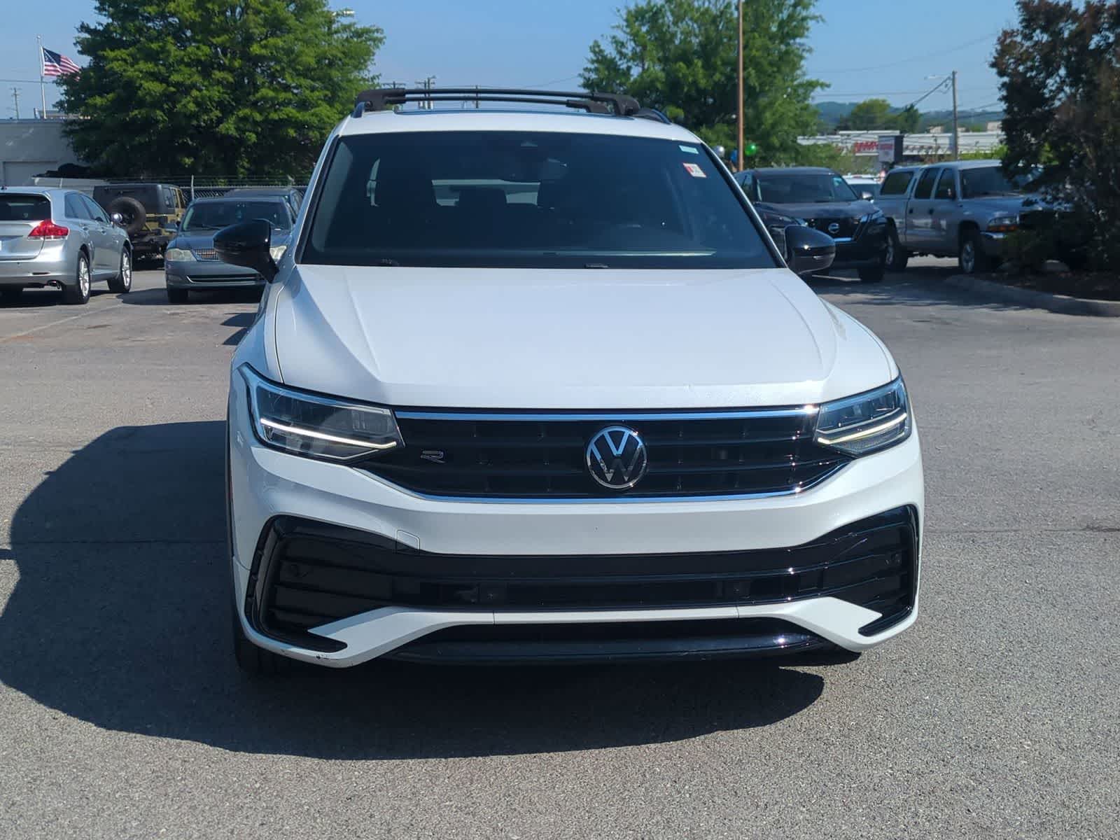 Thumbnail: 2023 Volkswagen Tiguan - 3