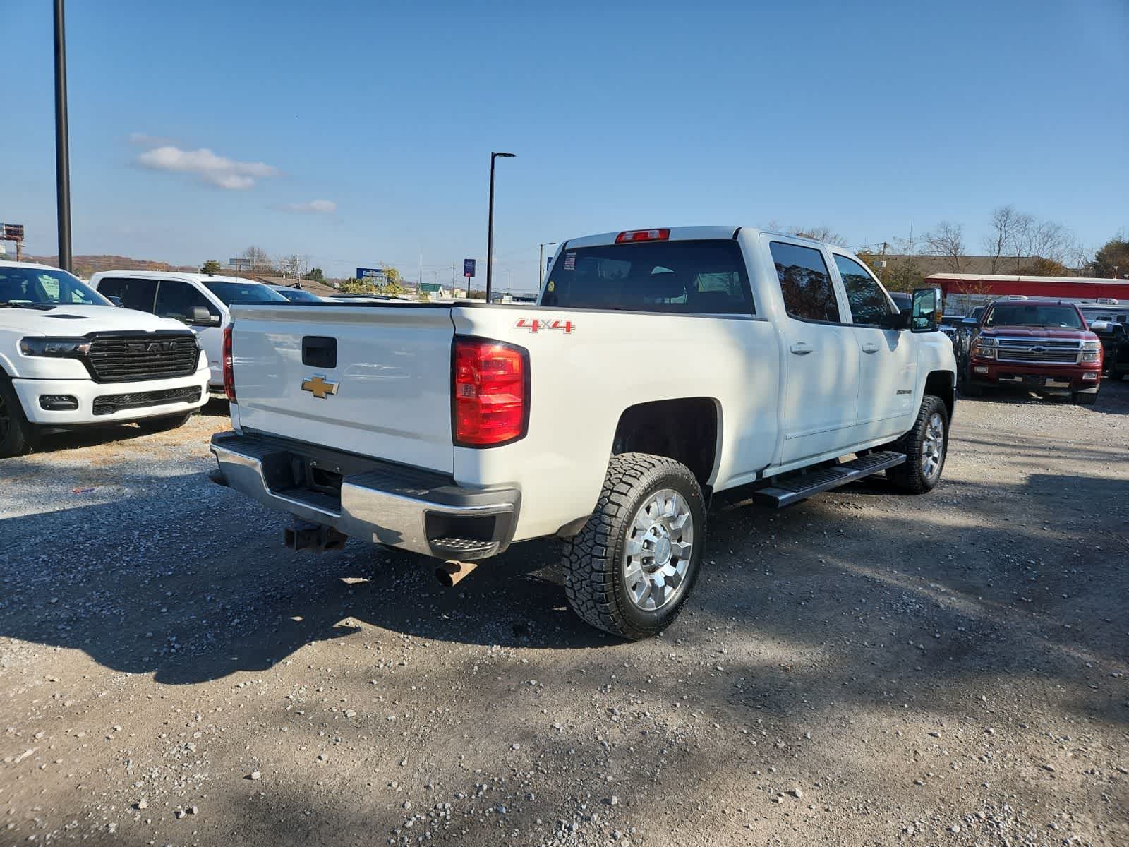 Thumbnail: 2017 Chevrolet Silverado 2500 - 5