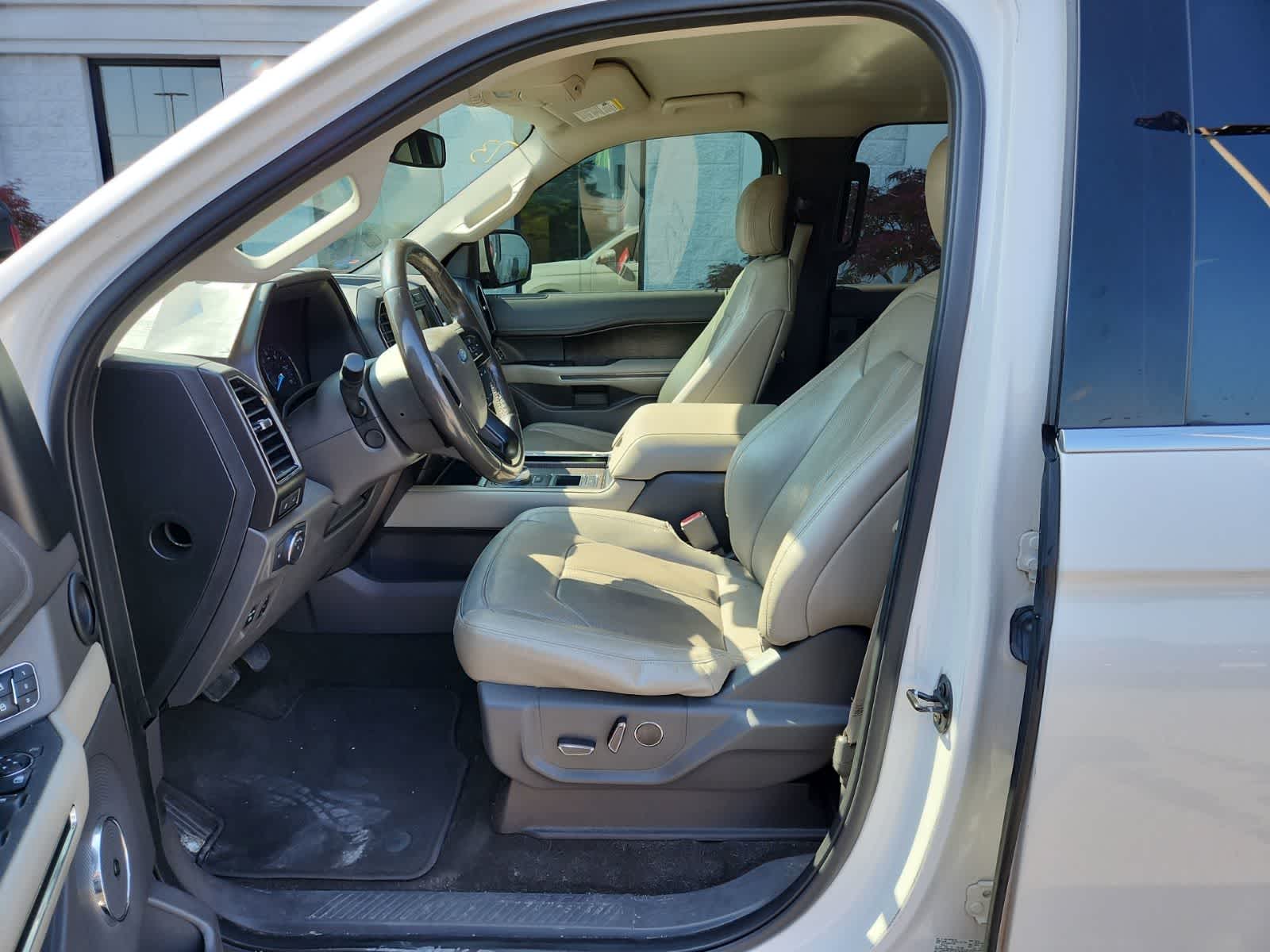 Thumbnail: 2019 Ford Expedition - 15
