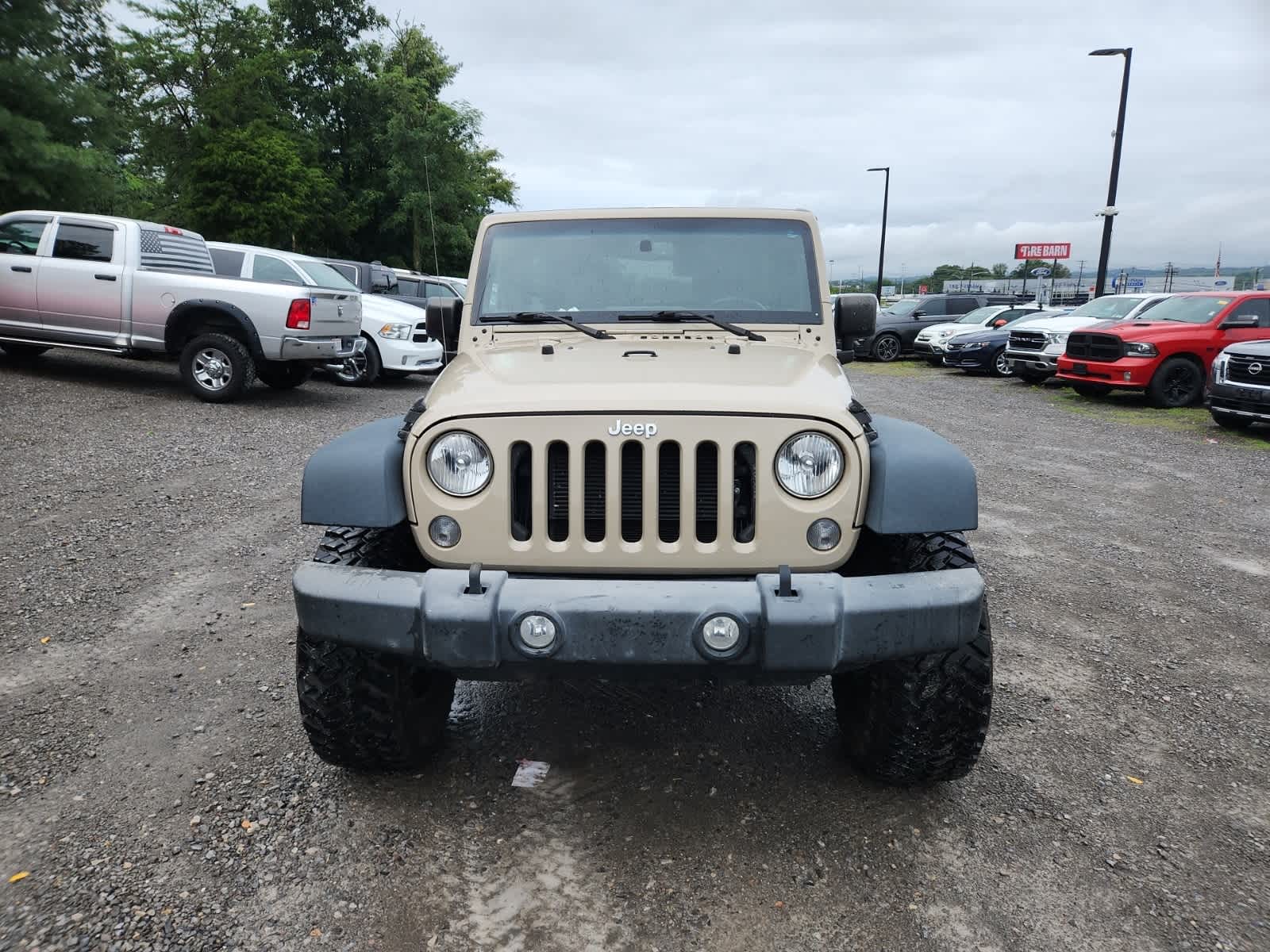 Thumbnail: 2016 Jeep Wrangler - 9