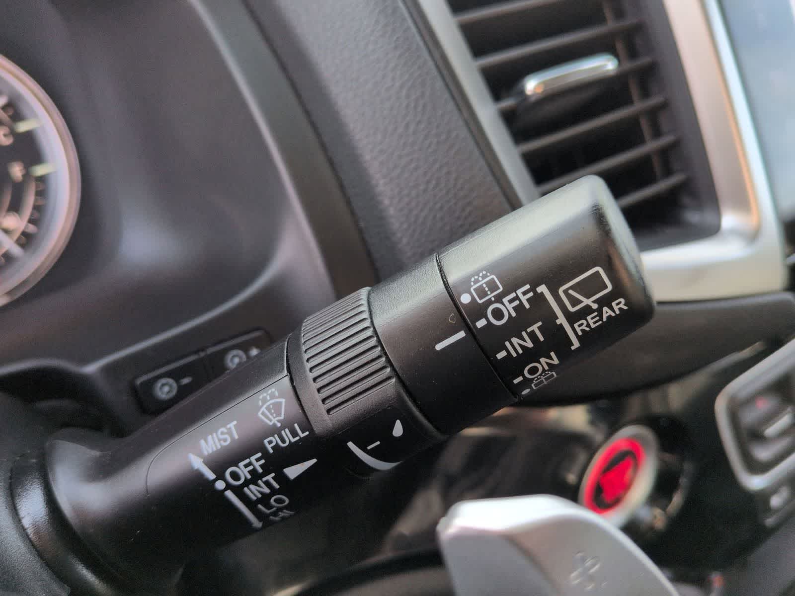 Thumbnail: 2018 Honda Pilot - 25