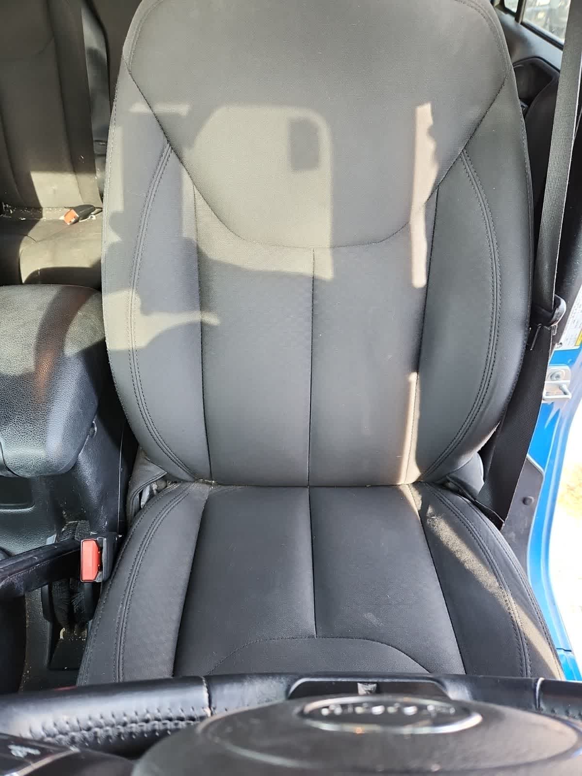 Thumbnail: 2016 Jeep Wrangler - 14