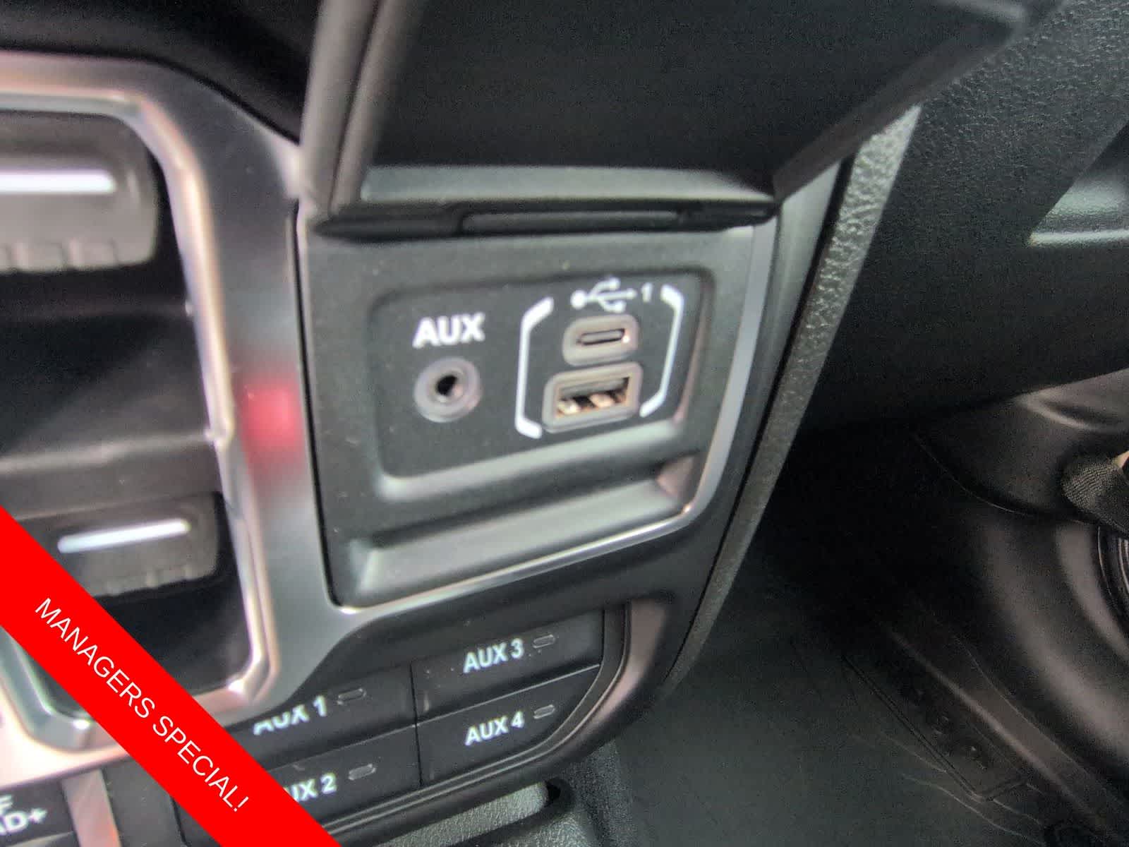 Thumbnail: 2025 Jeep Gladiator - 30