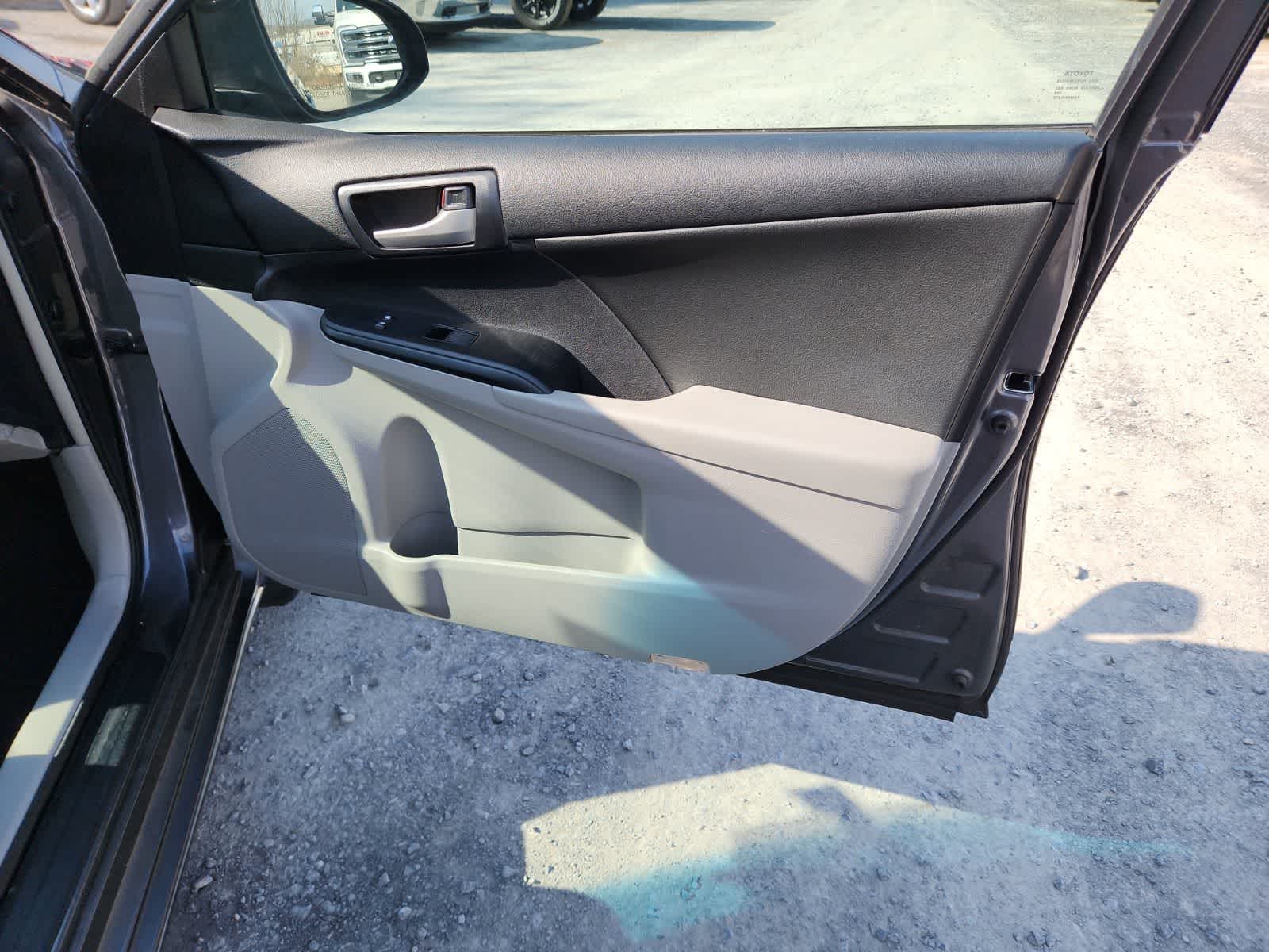 Thumbnail: 2014 Toyota Camry - 22