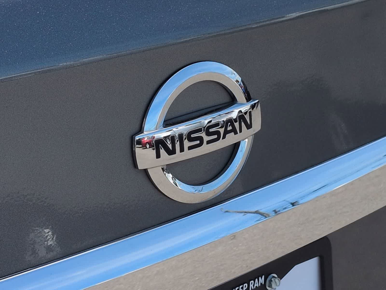 Thumbnail: 2016 Nissan Altima - 13