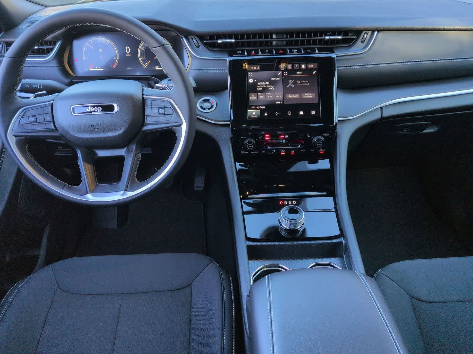 Thumbnail: 2025 Jeep Grand Cherokee L - 14