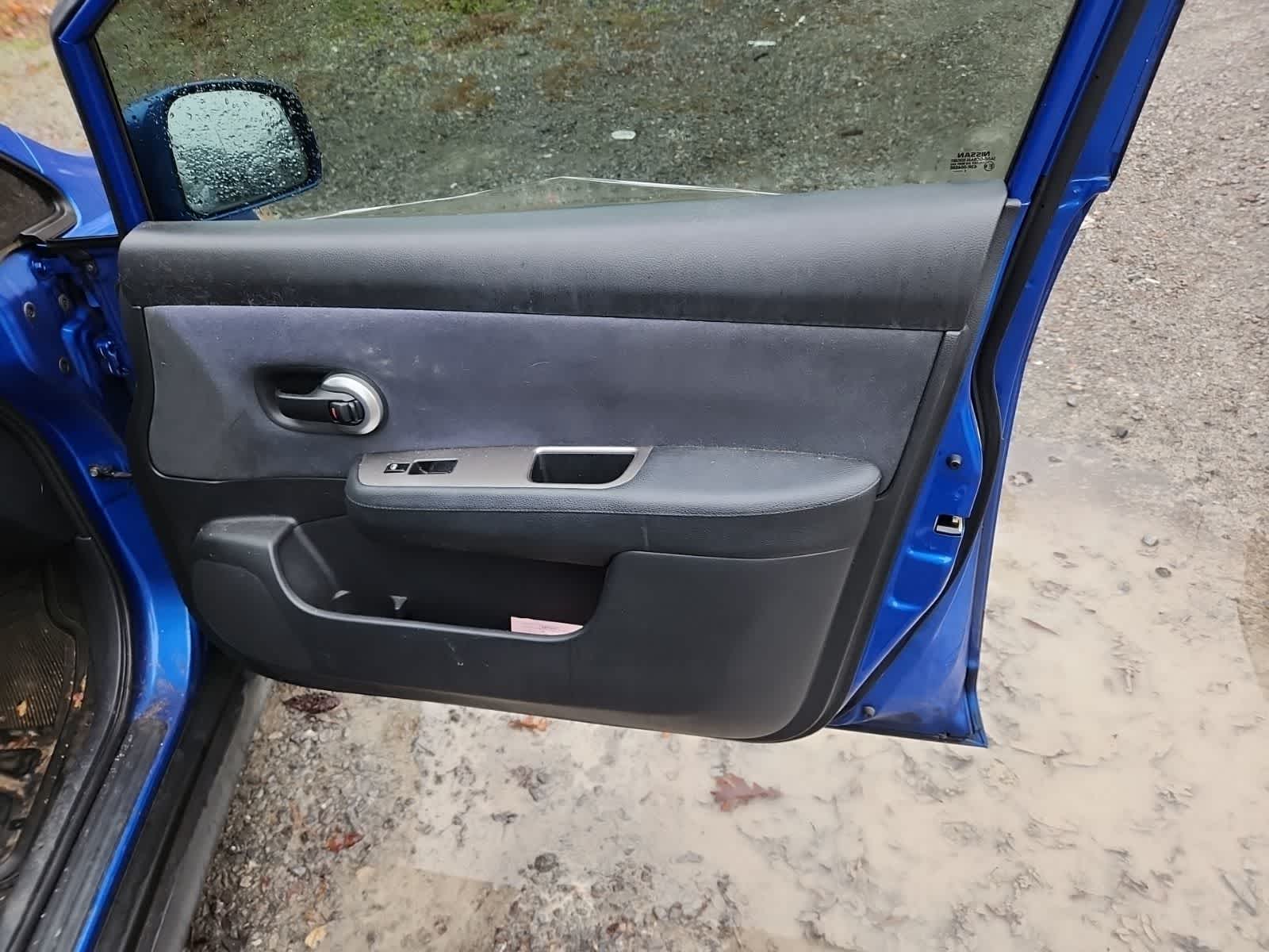 Thumbnail: 2007 Nissan Versa - 22