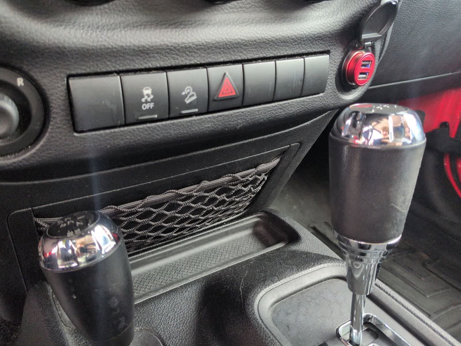 Thumbnail: 2013 Jeep Wrangler - 20