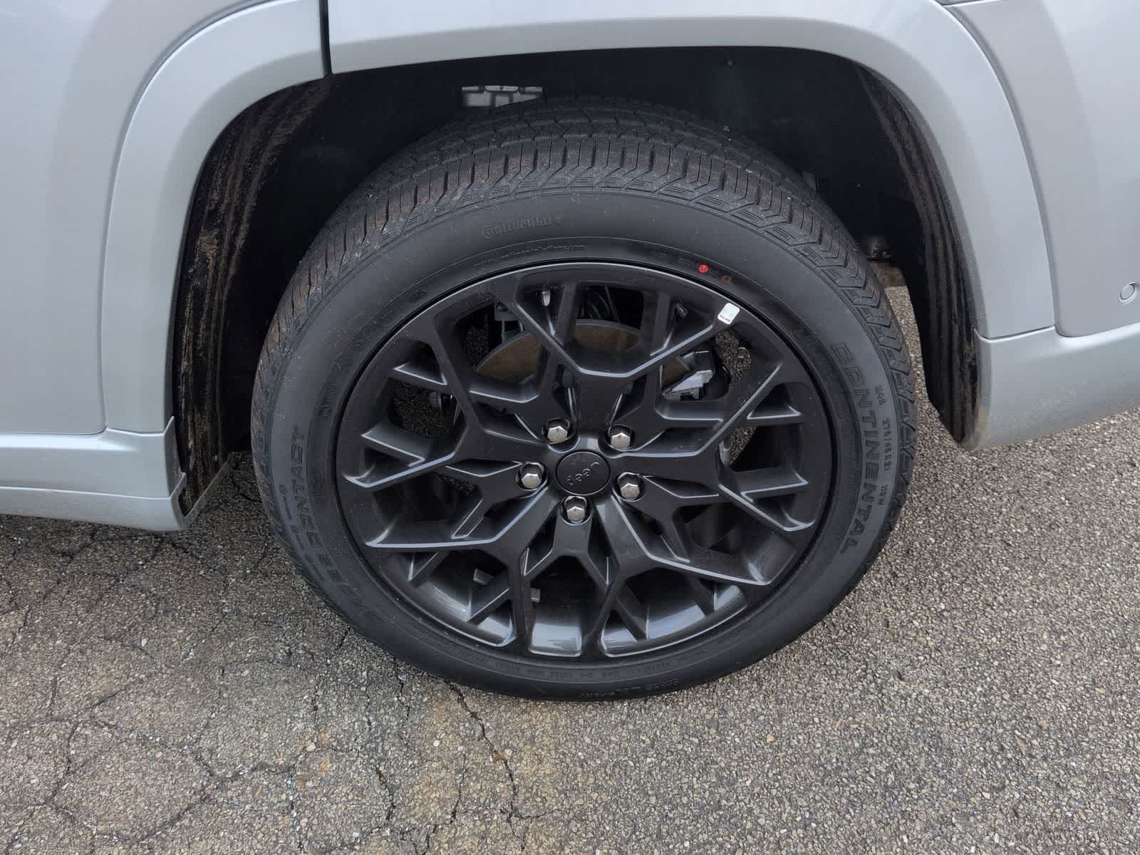 Thumbnail: 2025 Jeep Grand Cherokee - 13