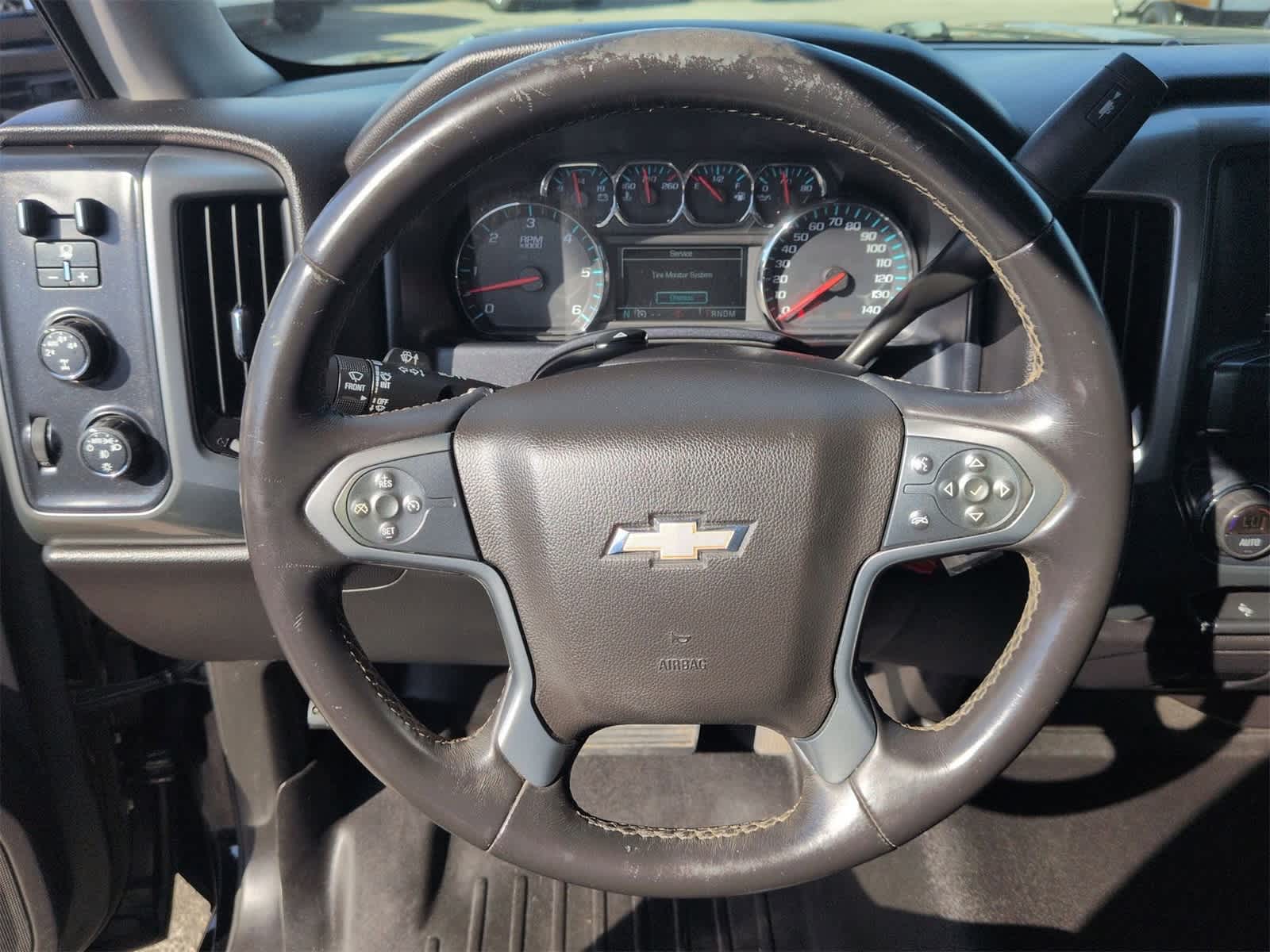 Thumbnail: 2015 Chevrolet Silverado 1500 - 18