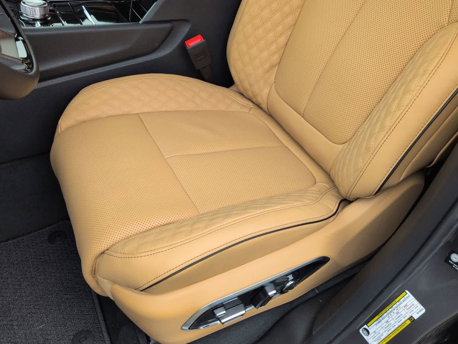 Thumbnail: 2025 Jeep Grand Cherokee L - 16