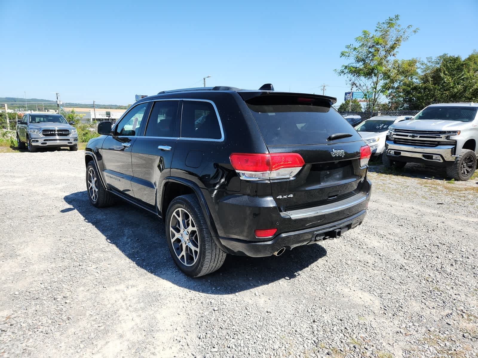 Thumbnail: 2020 Jeep Grand Cherokee - 3