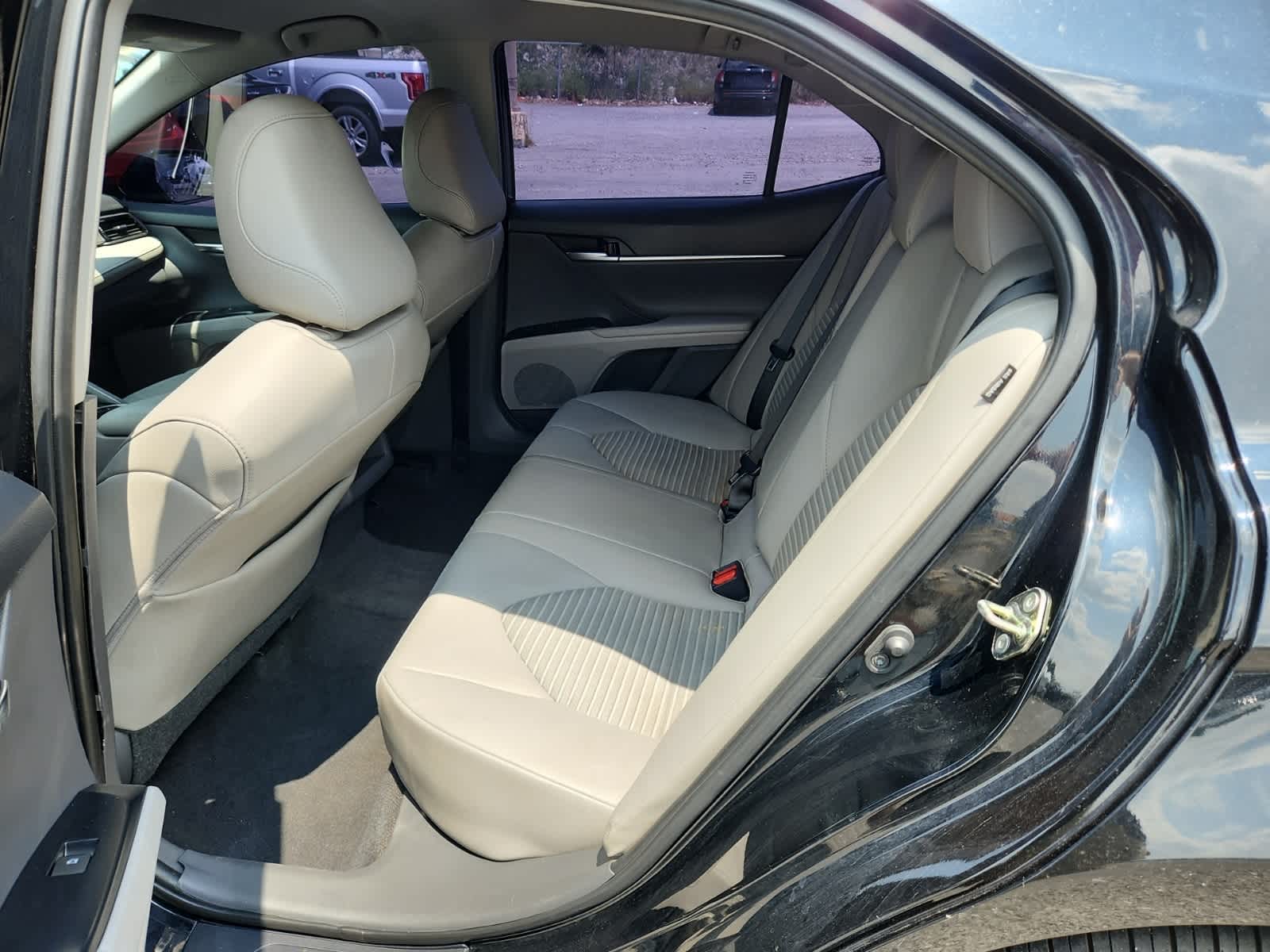2020 Toyota Camry SE 25