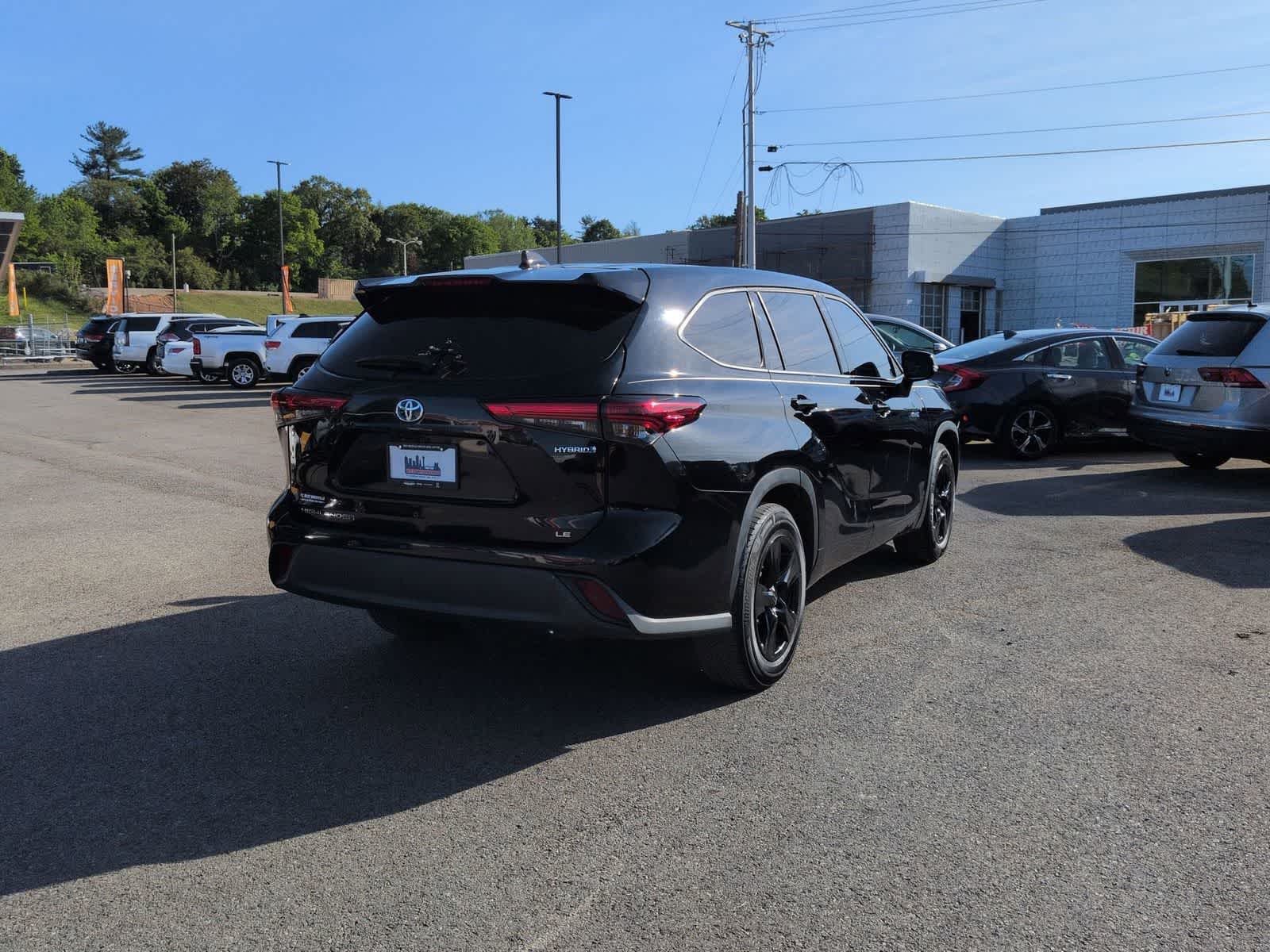 Thumbnail: 2021 Toyota Highlander - 8