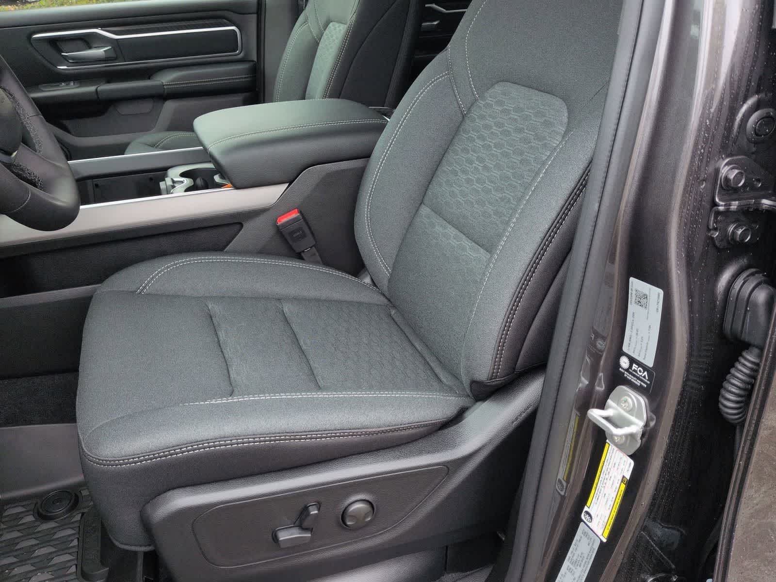 Thumbnail: 2026 RAM 1500 - 16