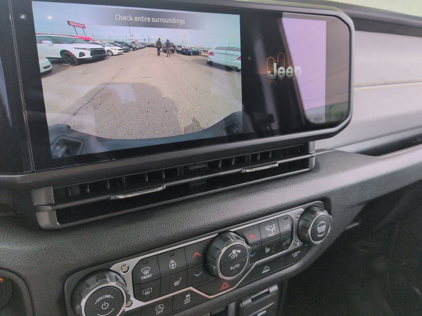 Thumbnail: 2026 Jeep Gladiator - 20