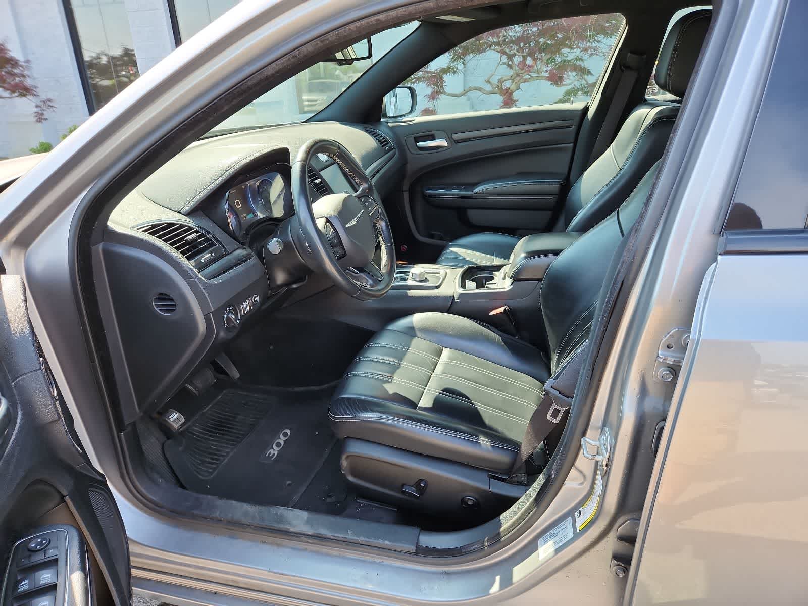 Thumbnail: 2015 Chrysler 300 - 15