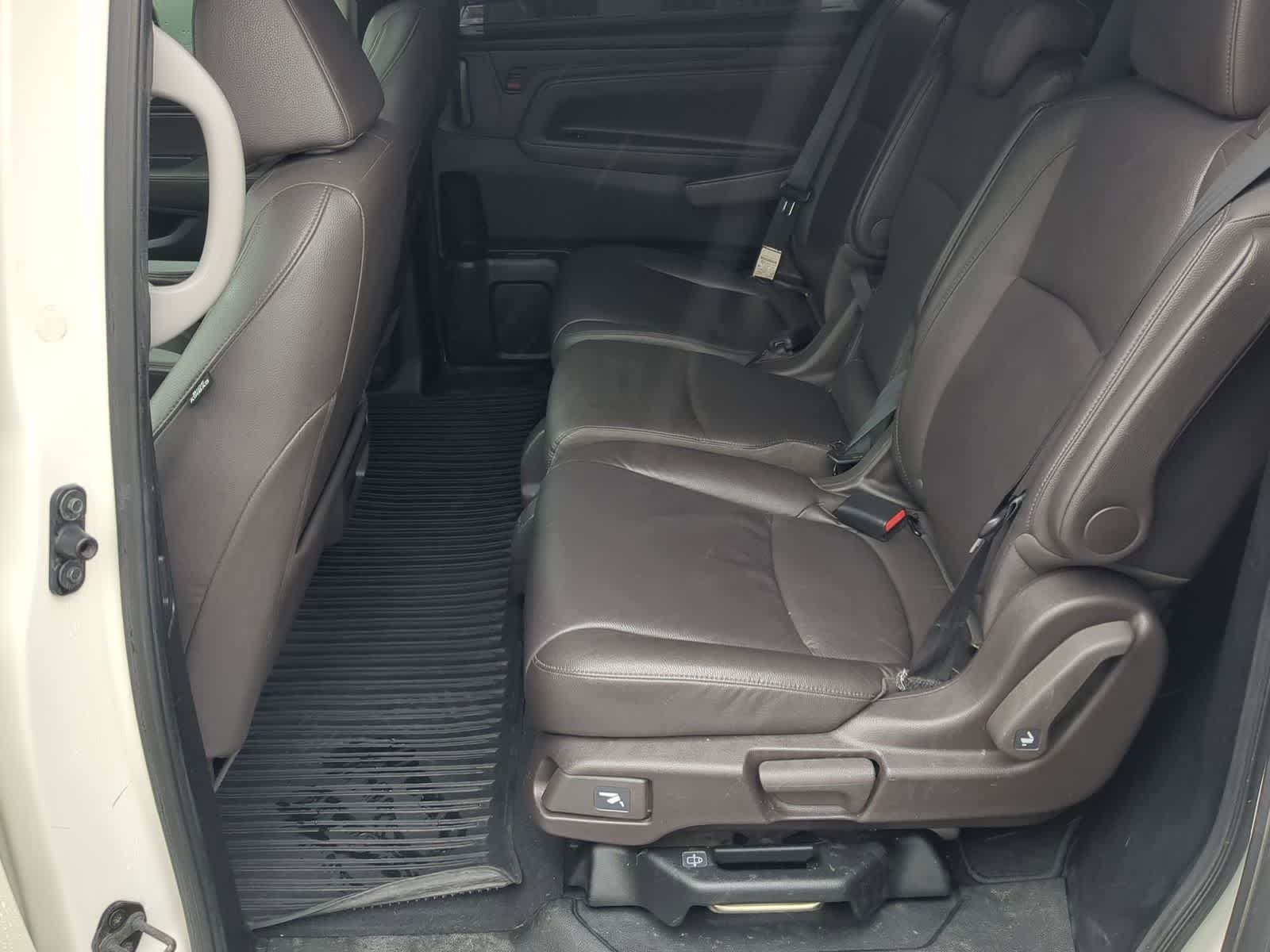 Thumbnail: 2019 Honda Odyssey - 21
