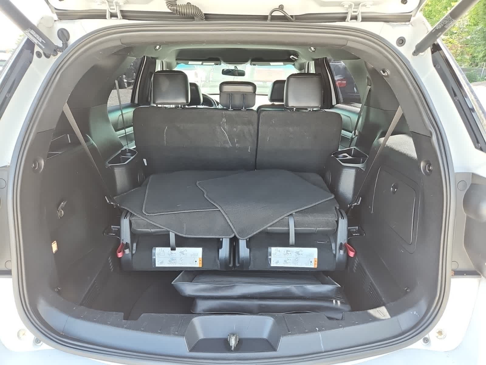 Thumbnail: 2016 Ford Explorer - 25