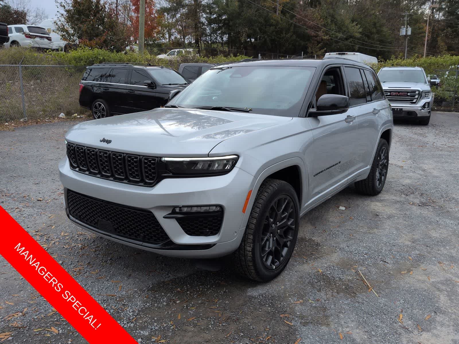 Thumbnail: 2025 Jeep Grand Cherokee - 4