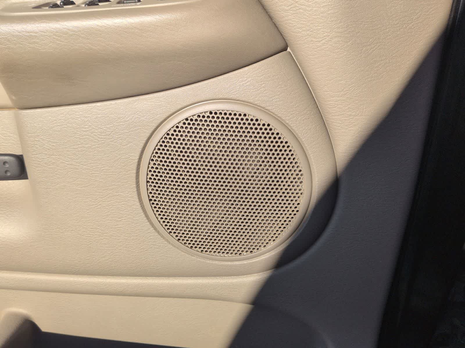 Thumbnail: 2004 Dodge Ram 1500 - 27