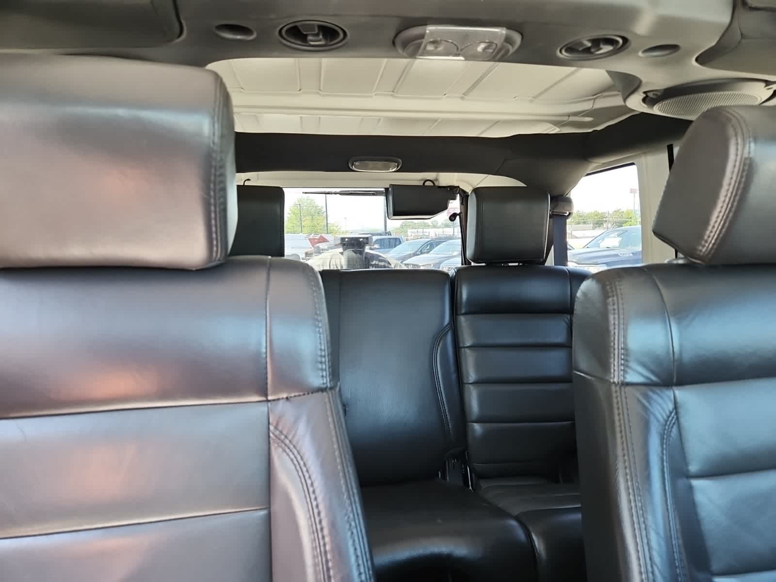 Thumbnail: 2010 Jeep Wrangler - 19
