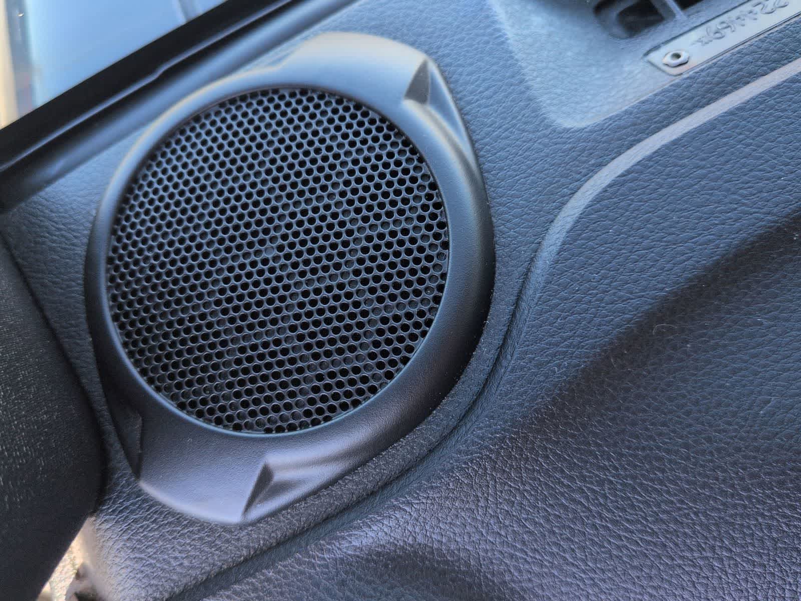 Thumbnail: 2016 Jeep Wrangler - 27