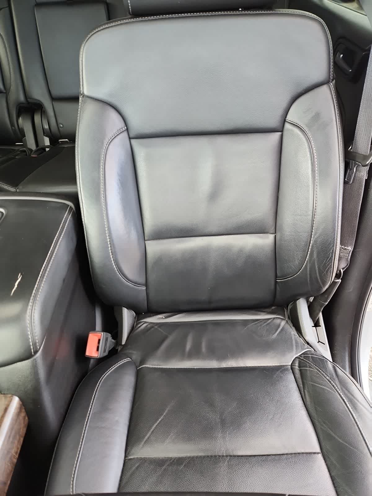 Thumbnail: 2015 Chevrolet Suburban - 14