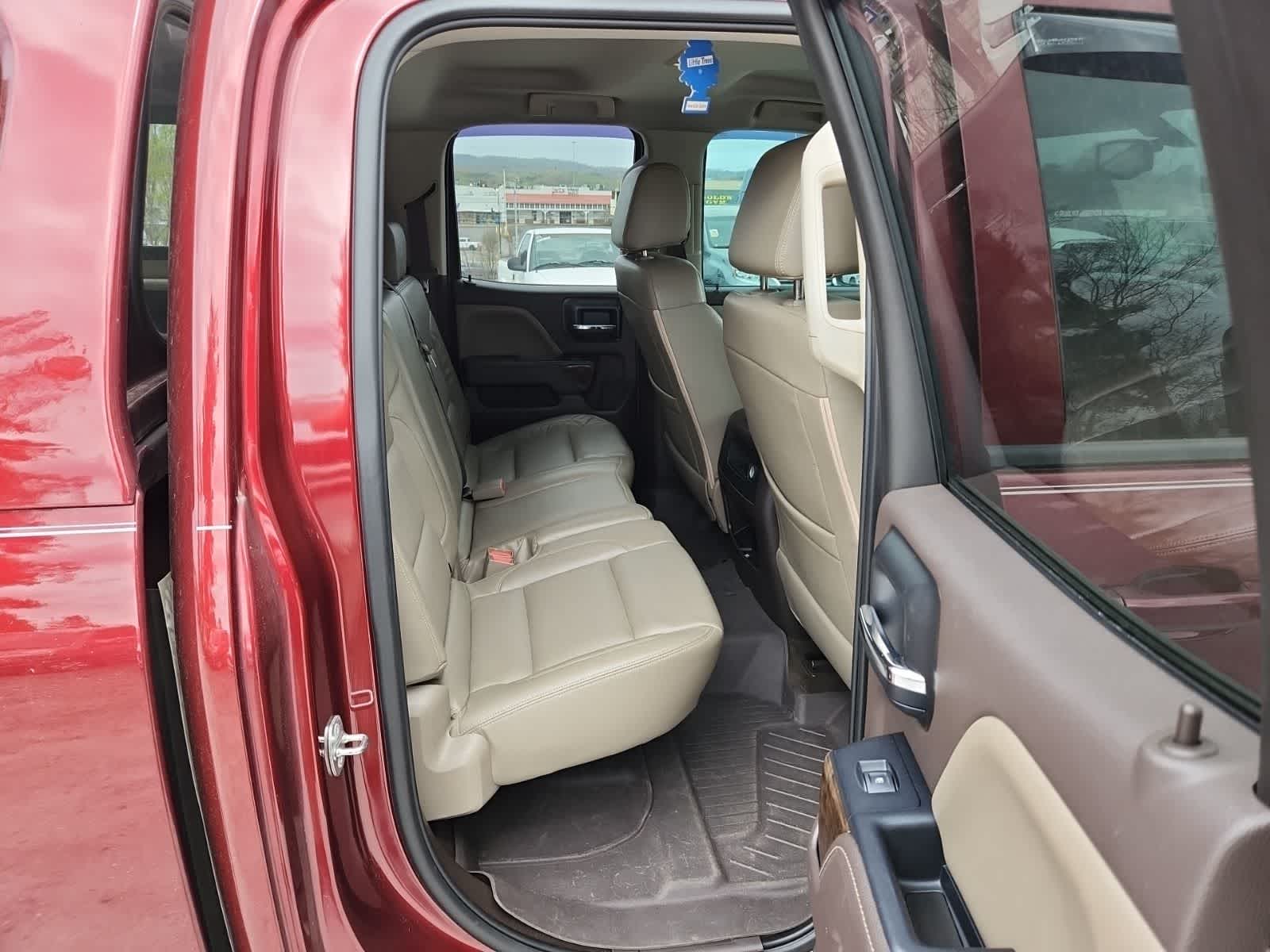 Thumbnail: 2017 Chevrolet Silverado 1500 - 23