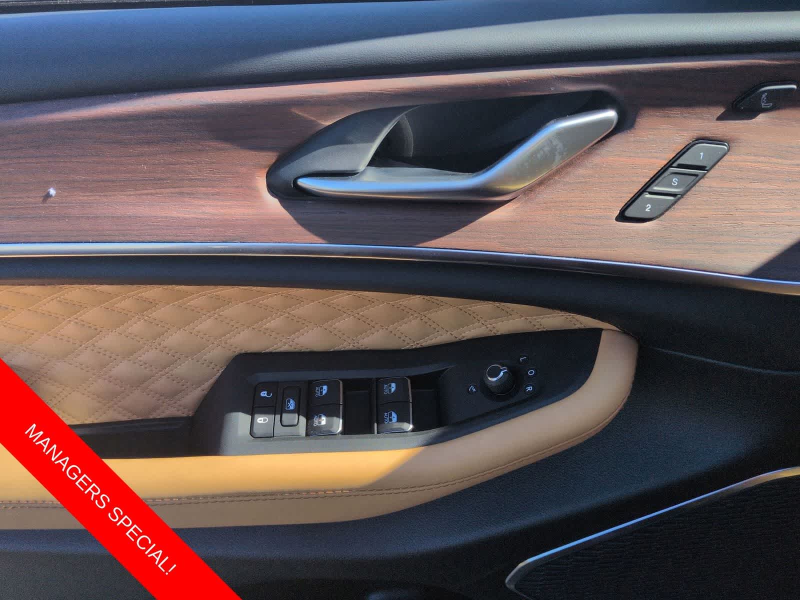 Thumbnail: 2025 Jeep Grand Cherokee - 16