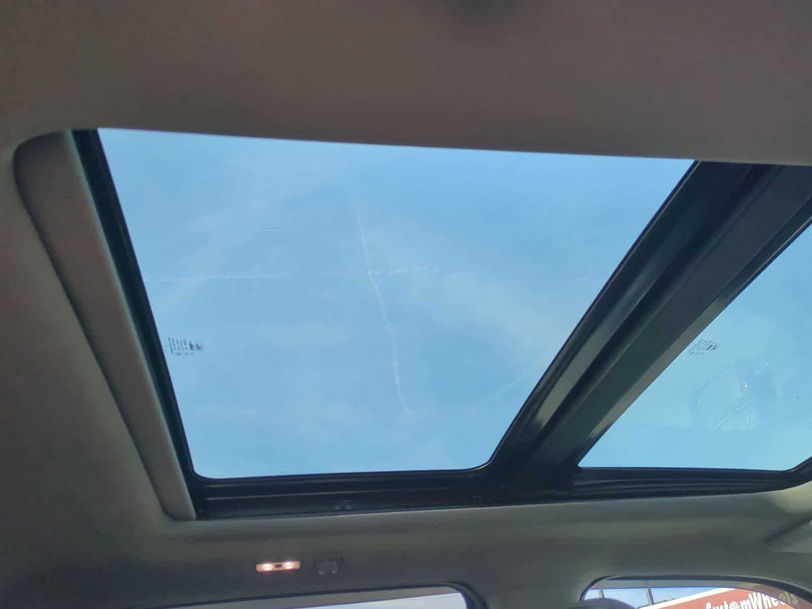 Thumbnail: 2017 Ford Econoline - 22