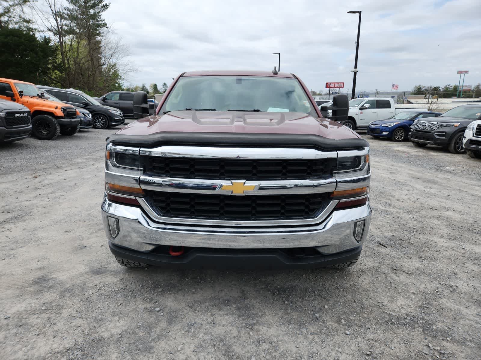 Thumbnail: 2017 Chevrolet Silverado 1500 - 8