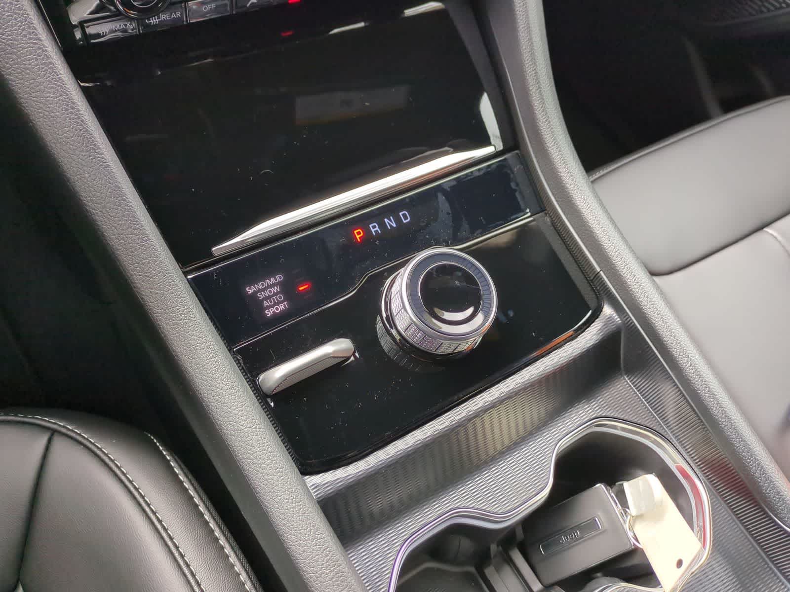 Thumbnail: 2025 Jeep Grand Cherokee L - 33