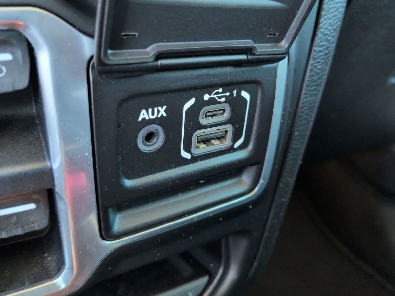 Thumbnail: 2018 Jeep Wrangler - 30