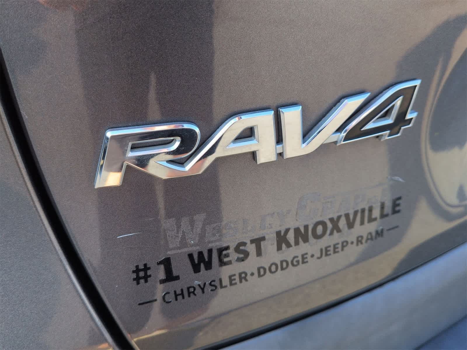 Thumbnail: 2021 Toyota RAV4 - 13