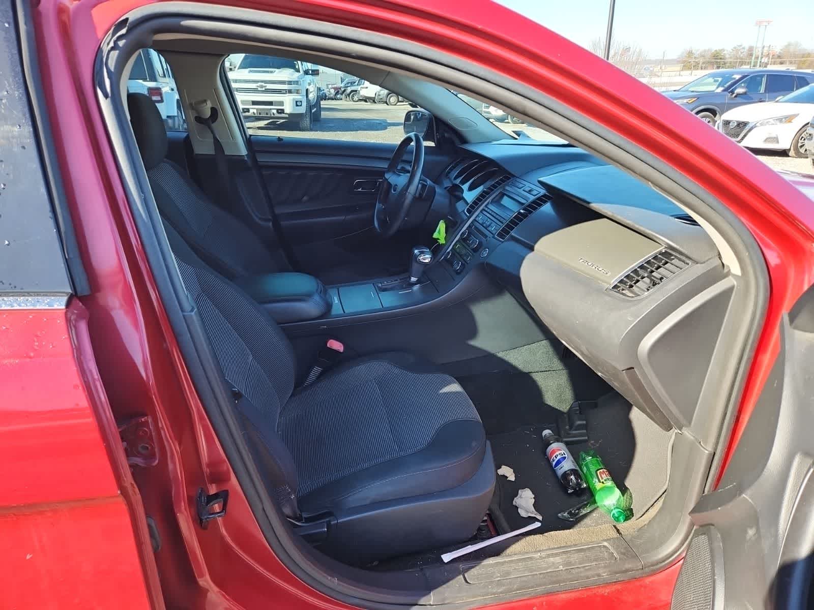 Thumbnail: 2012 Ford Taurus - 21