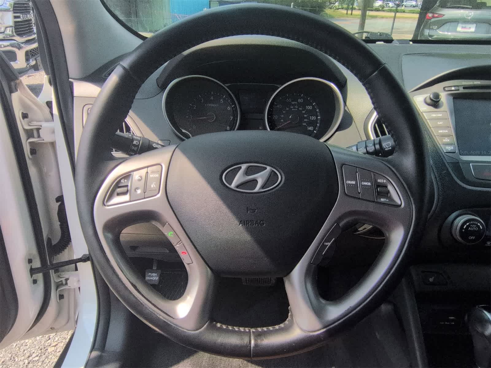 Thumbnail: 2015 Hyundai Tucson - 21