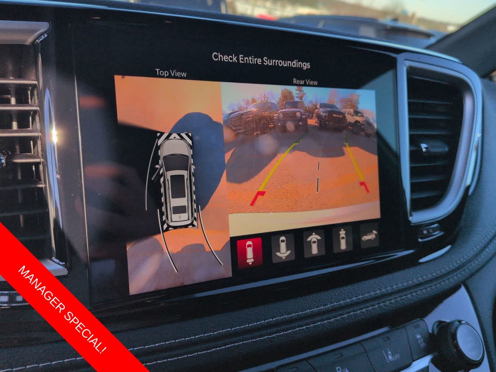 Thumbnail: 2026 Chrysler Pacifica - 20