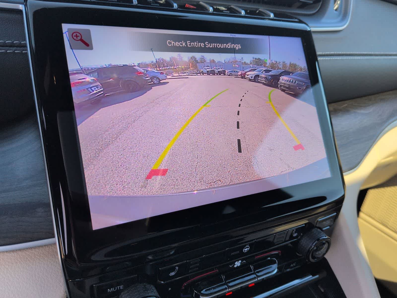 Thumbnail: 2025 Jeep Grand Cherokee L - 28