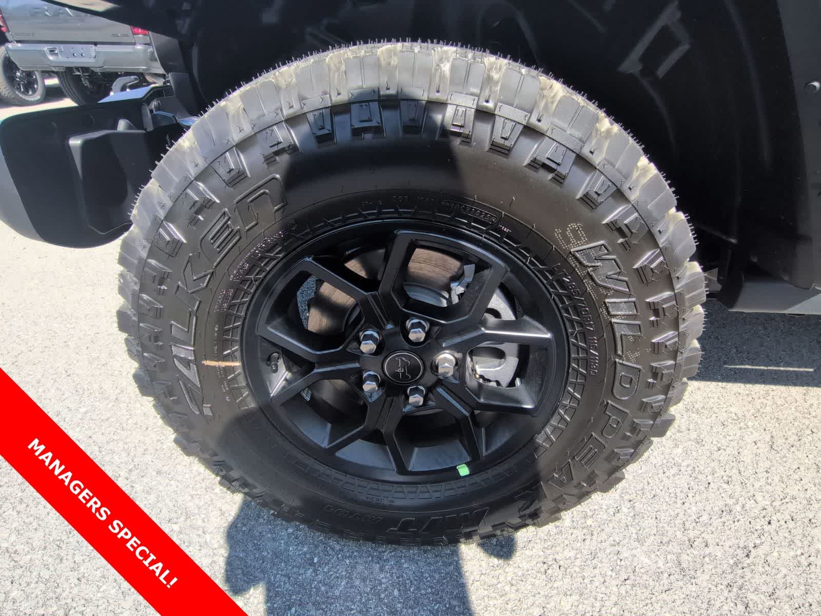 Thumbnail: 2025 Jeep Wrangler - 14