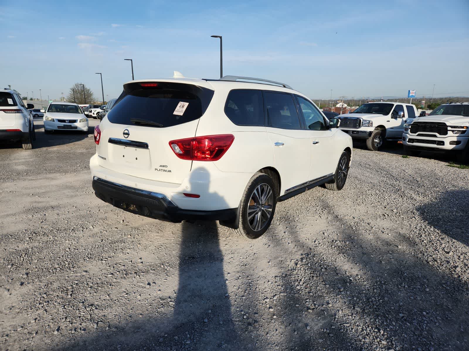 Thumbnail: 2019 Nissan Pathfinder - 5