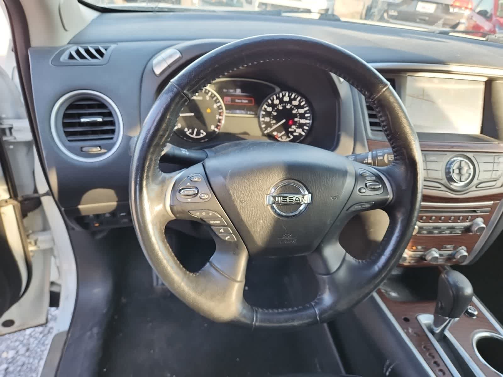 Thumbnail: 2019 Nissan Pathfinder - 12