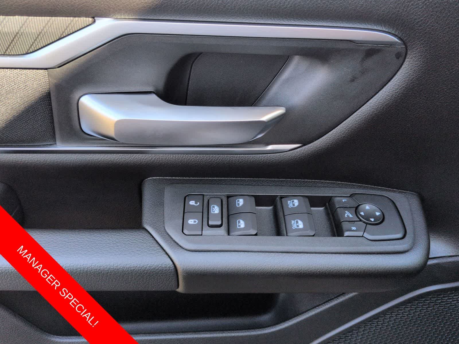 Thumbnail: 2026 RAM 1500 - 17