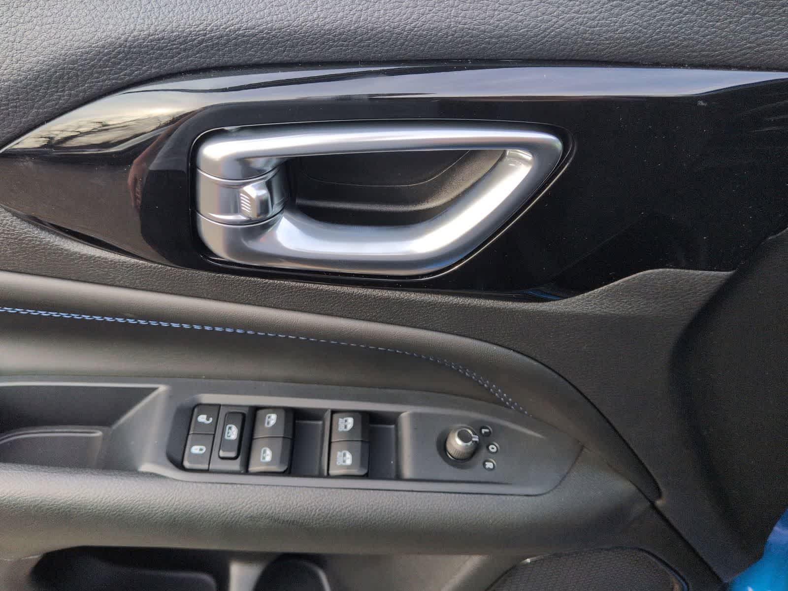 Thumbnail: 2026 Jeep Compass - 16