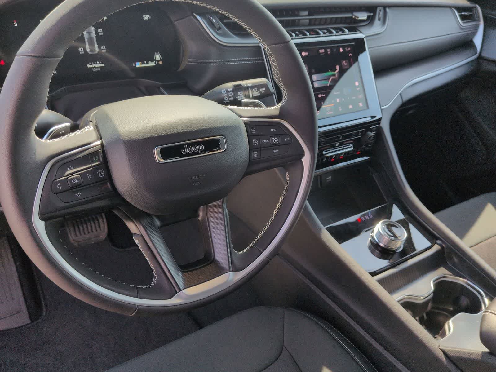 Thumbnail: 2026 Jeep Grand Cherokee - 10