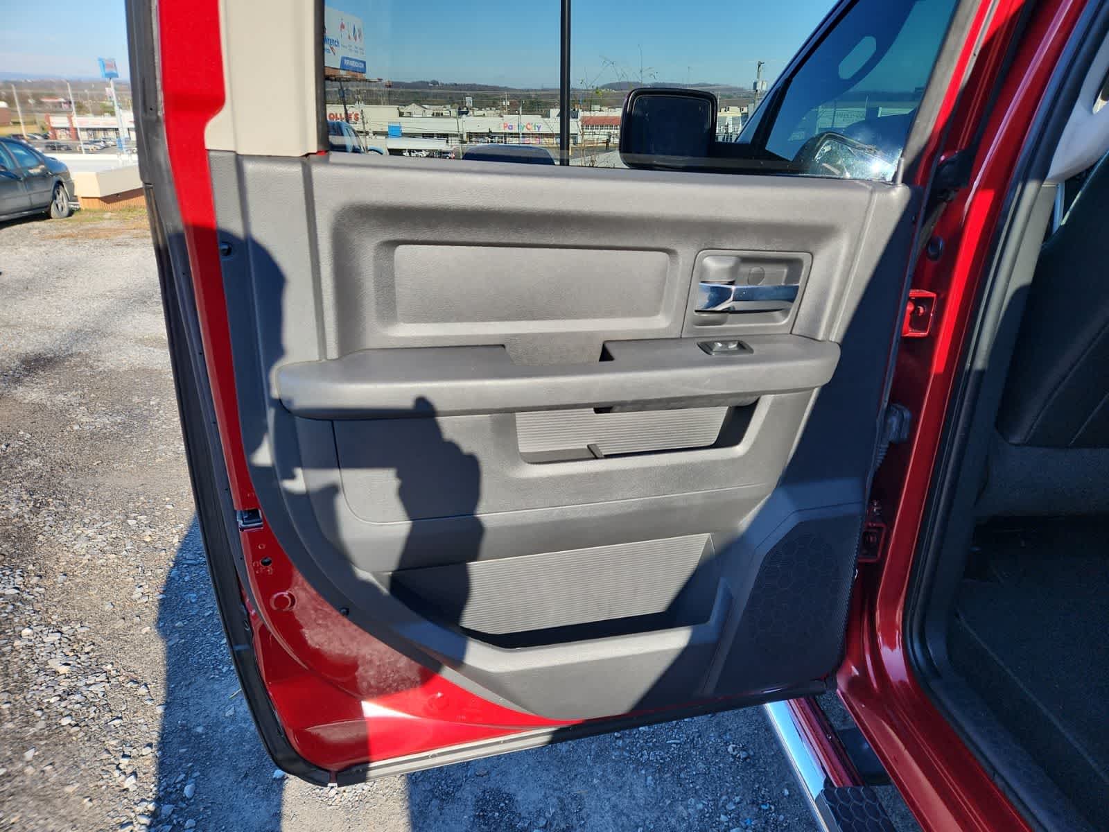 Thumbnail: 2010 Dodge Ram 1500 - 26