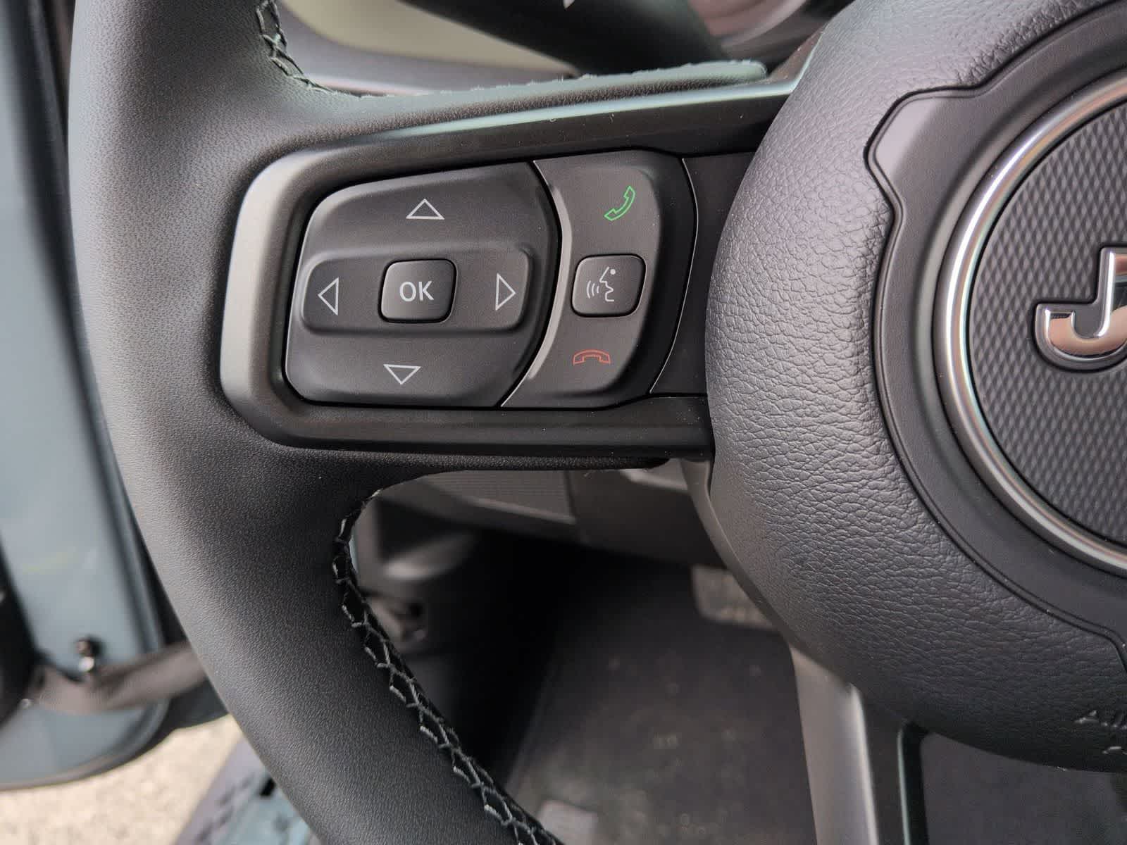 Thumbnail: 2026 Jeep Gladiator - 20