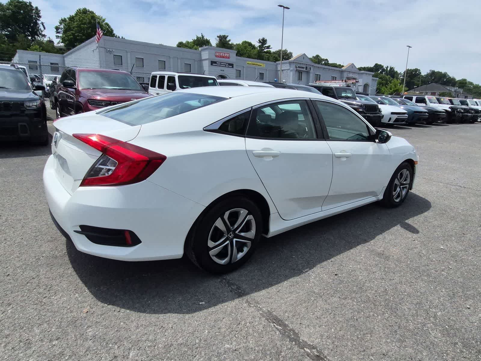 Thumbnail: 2018 Honda Civic - 8